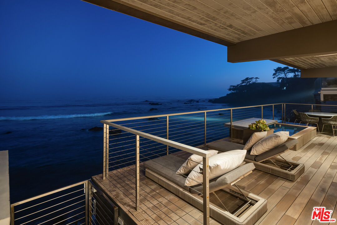 31504 Victoria Point Rd, Malibu