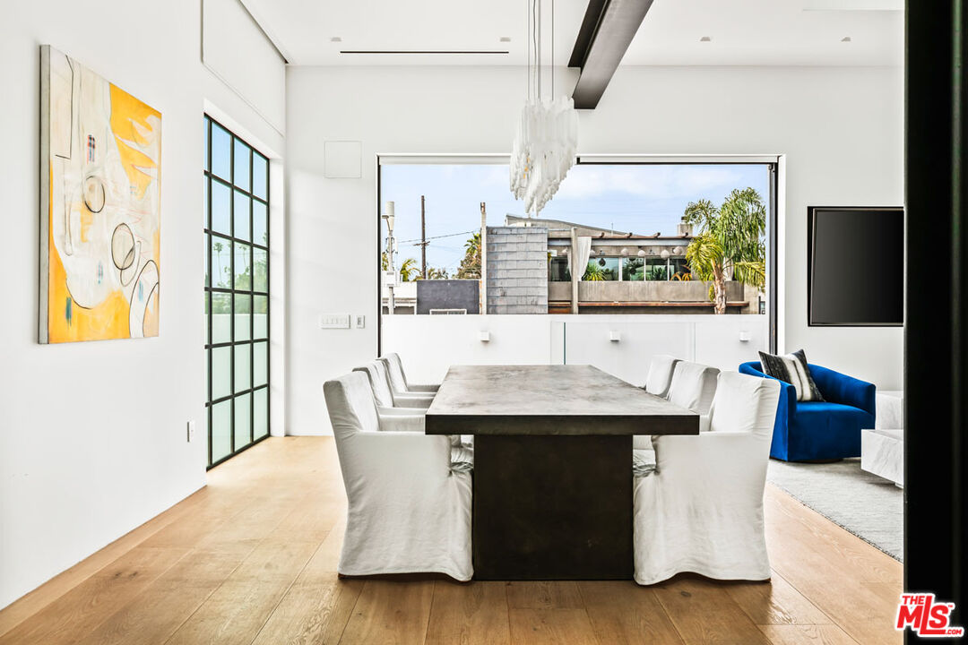 1346 Abbot Kinney Blvd, Venice