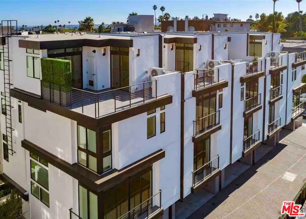 7584 W Skye Way, Hollywood 