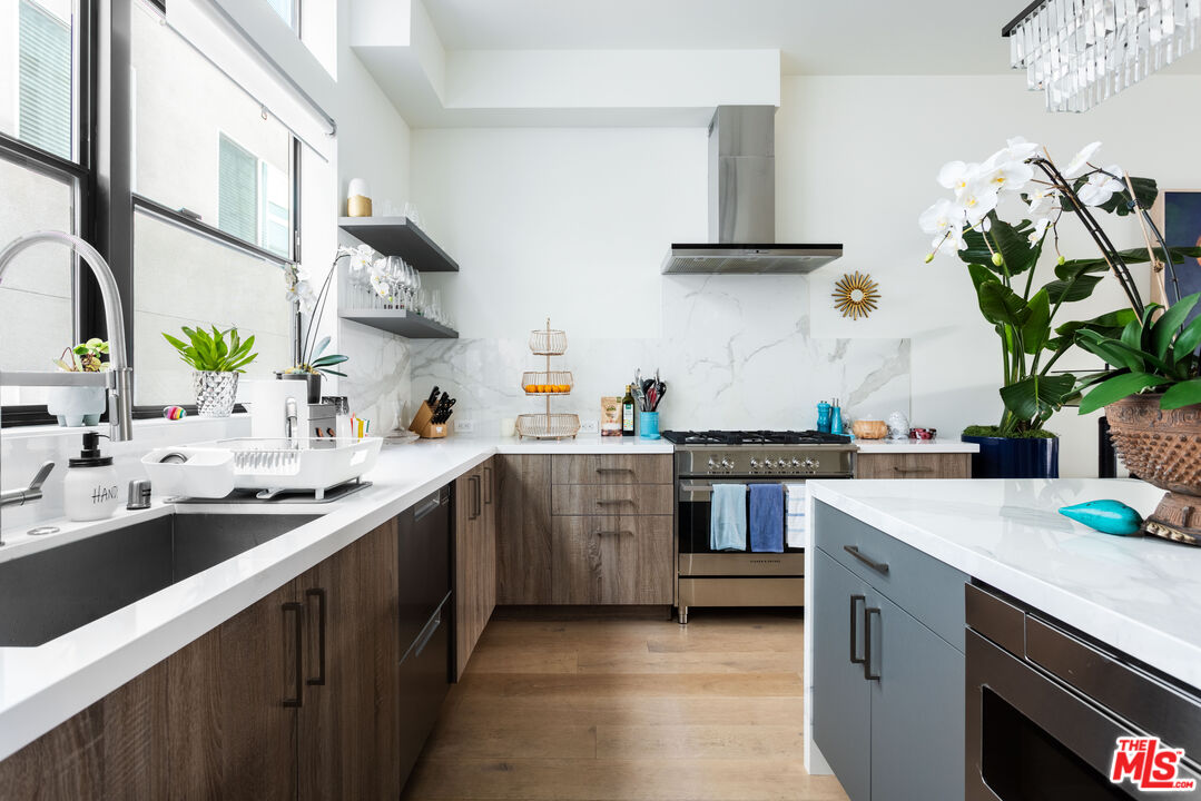 7584 W Skye Way, Hollywood 