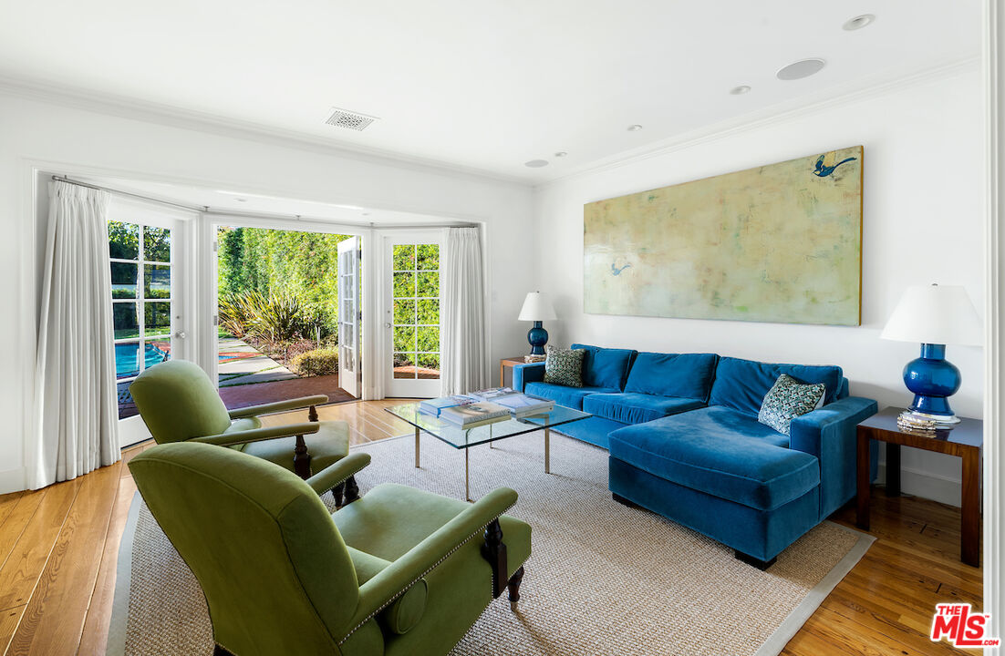 615 Trenton Dr, Beverly Hills