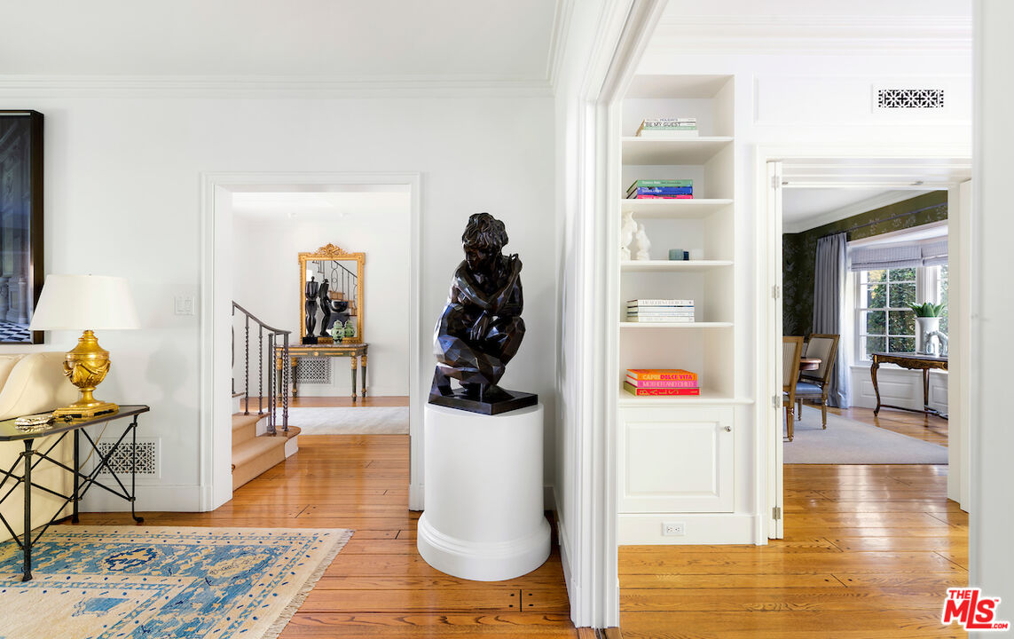 615 Trenton Dr, Beverly Hills