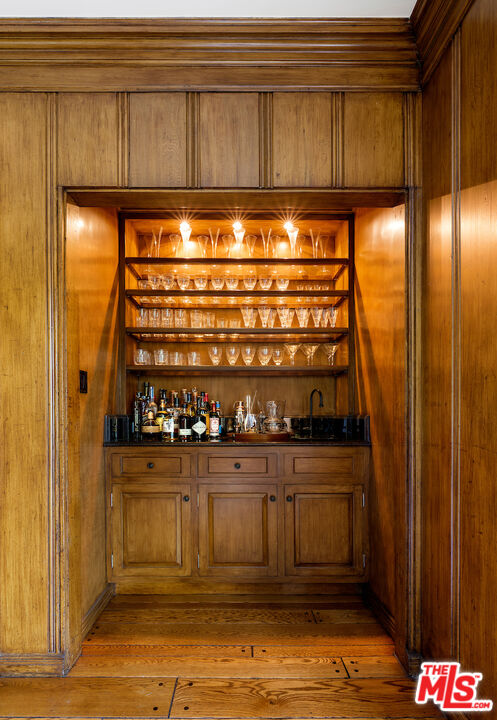 615 Trenton Dr, Beverly Hills