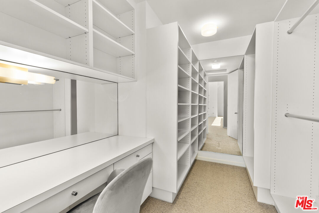 1500 Rustic Ln, Pacific Palisades 