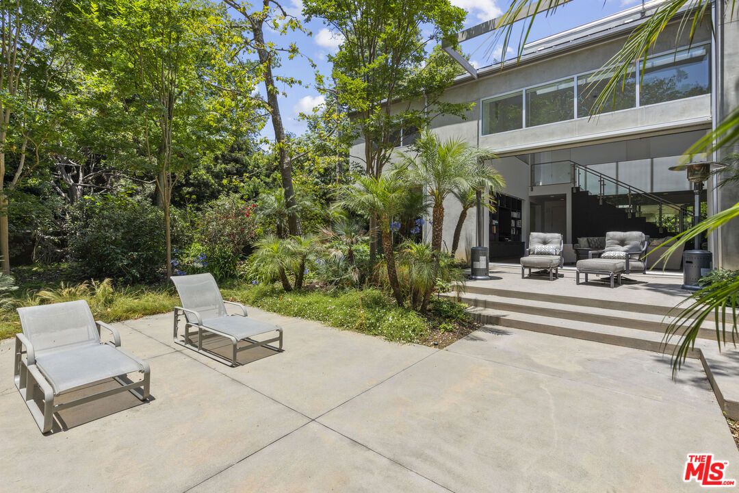 1500 Rustic Ln, Pacific Palisades 