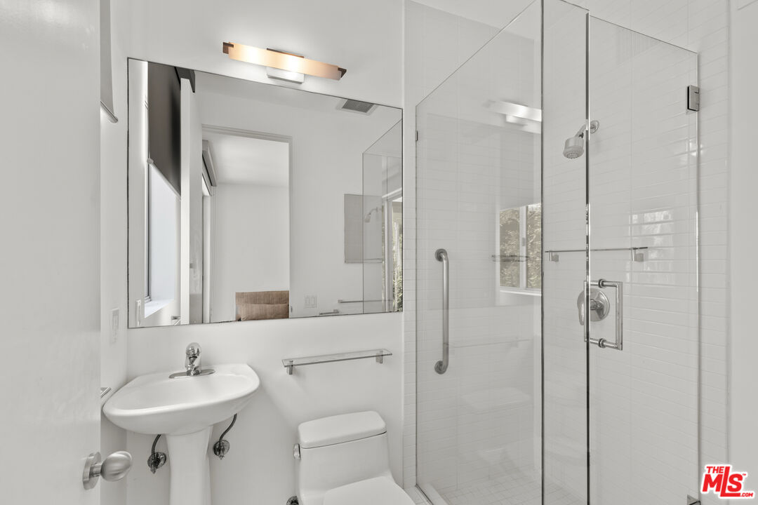 1500 Rustic Ln, Pacific Palisades 