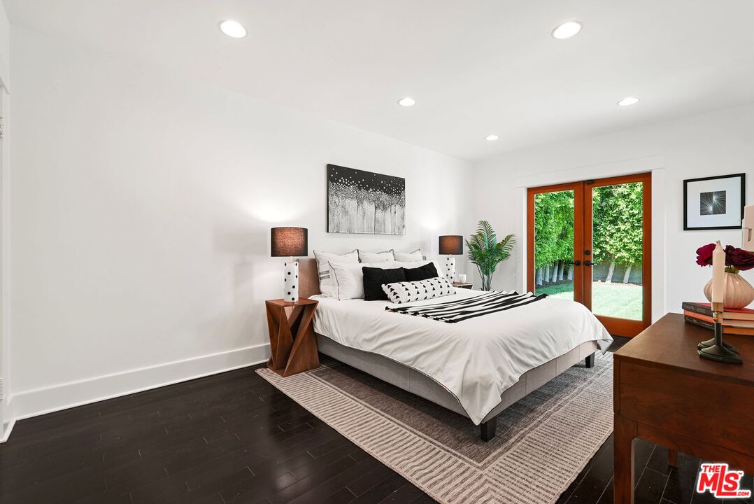 128 S Hobart Blvd, Mid-Wilshire