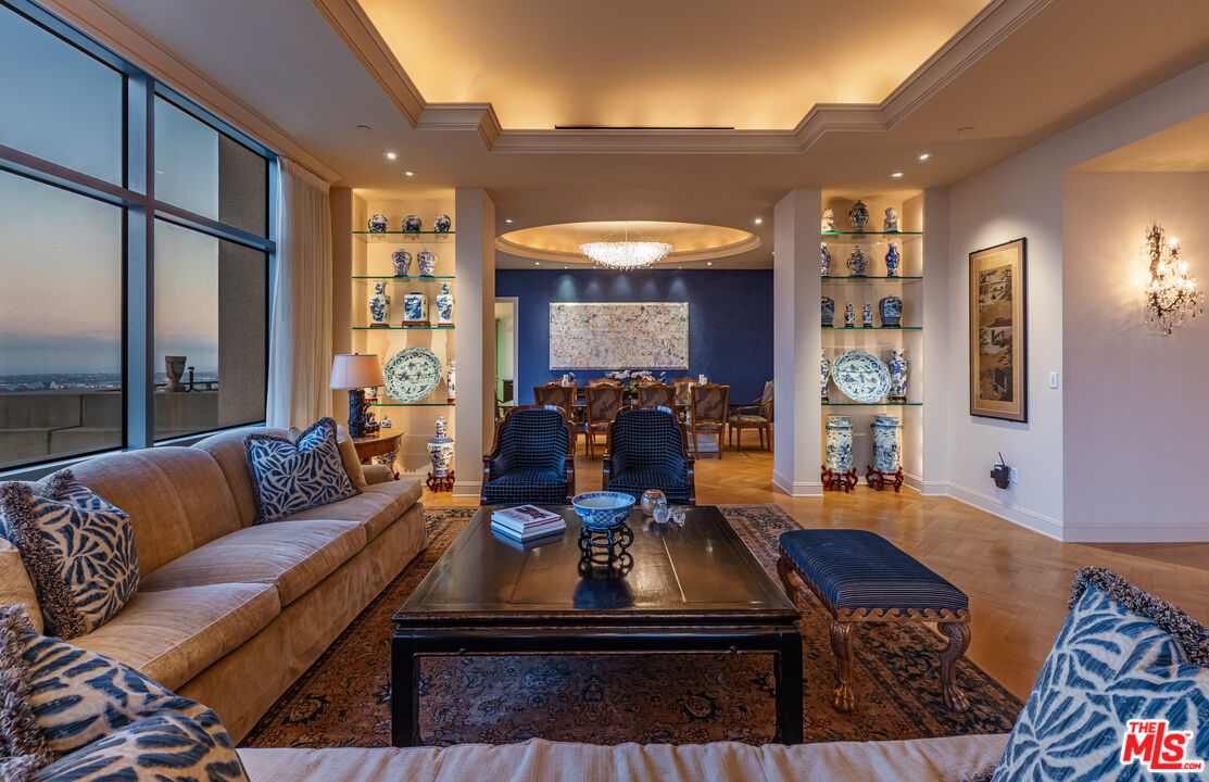 10800 Wilshire Blvd Unit: PH 2202, Wilshire Corridor