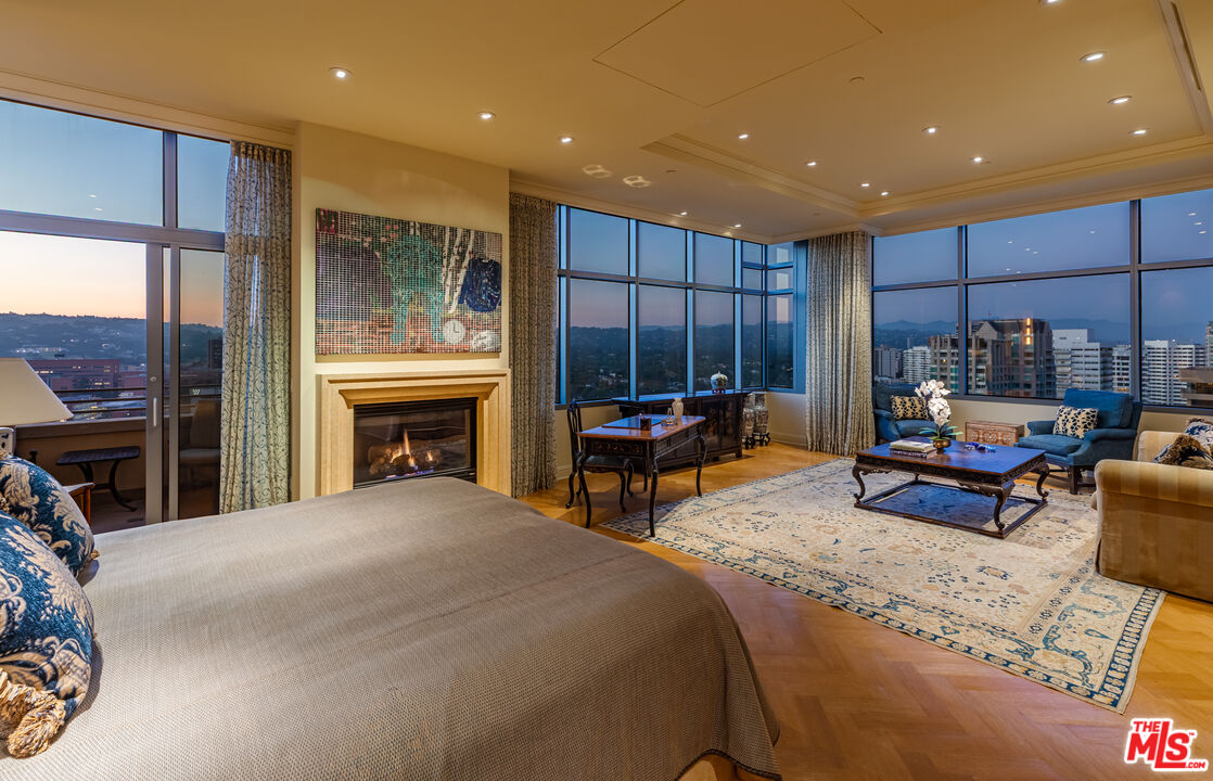 10800 Wilshire Blvd Unit: PH 2202, Wilshire Corridor