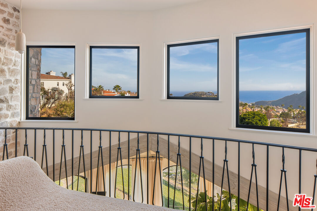 16875 Calle De Sarah, pacific palisades