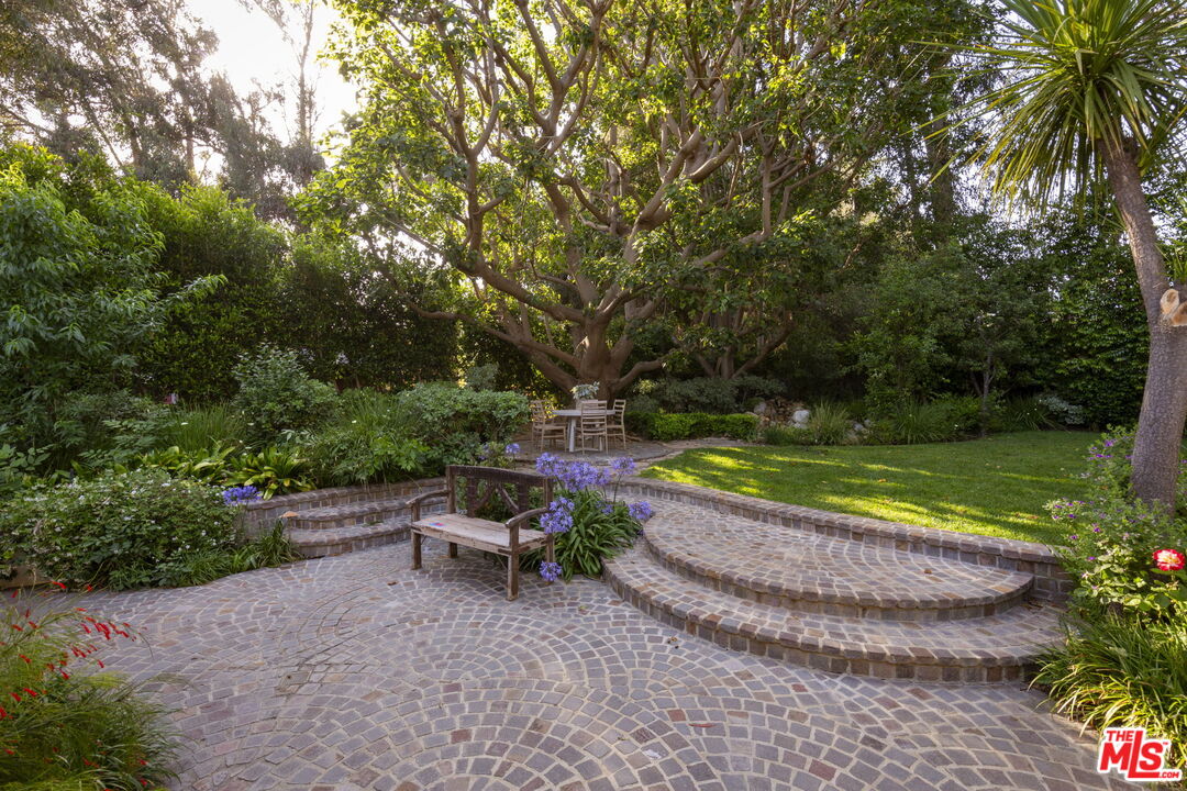 27403 Pacific Coast Hwy