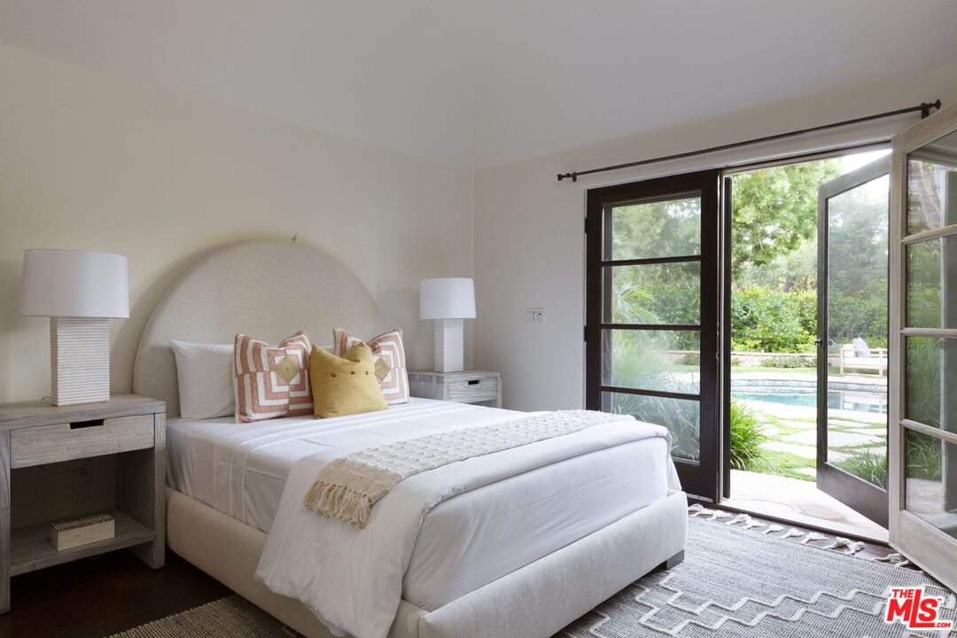 27403 Pacific Coast Hwy