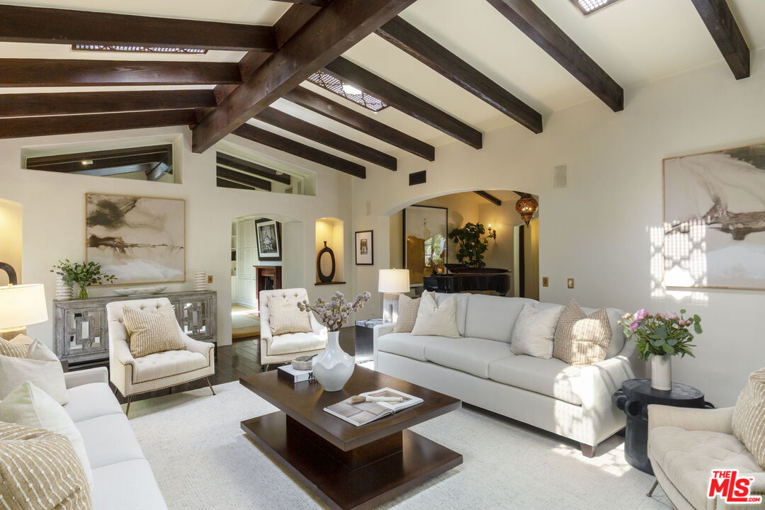 27403 Pacific Coast Hwy