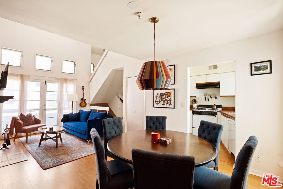 8562 W West Knoll Dr Unit: 5, west hollywood