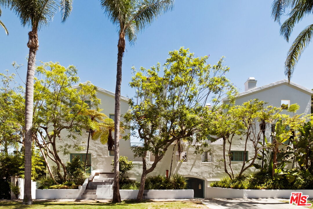 8562 W West Knoll Dr Unit: 5, west hollywood