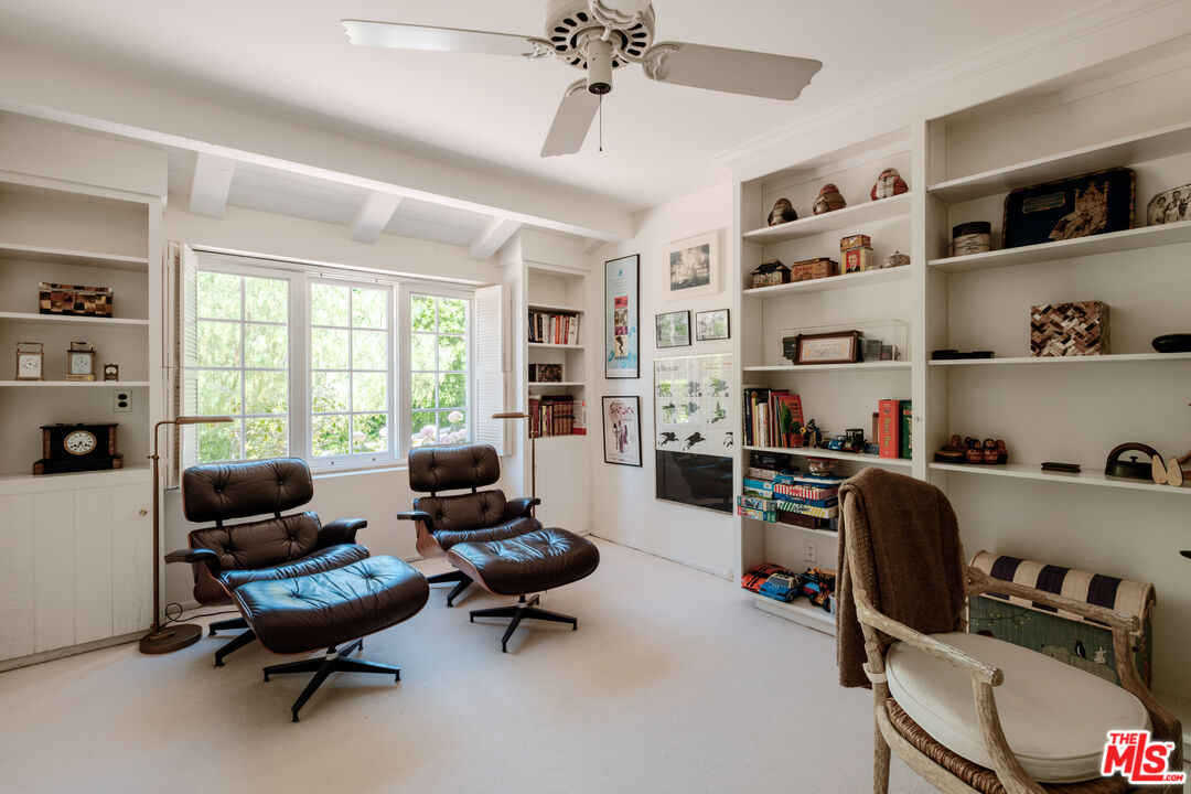 9430 Eden Dr, Beverly Hills 