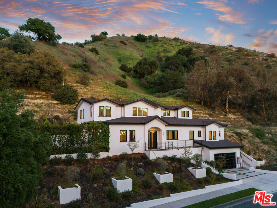 350 Mount Carmel Dr