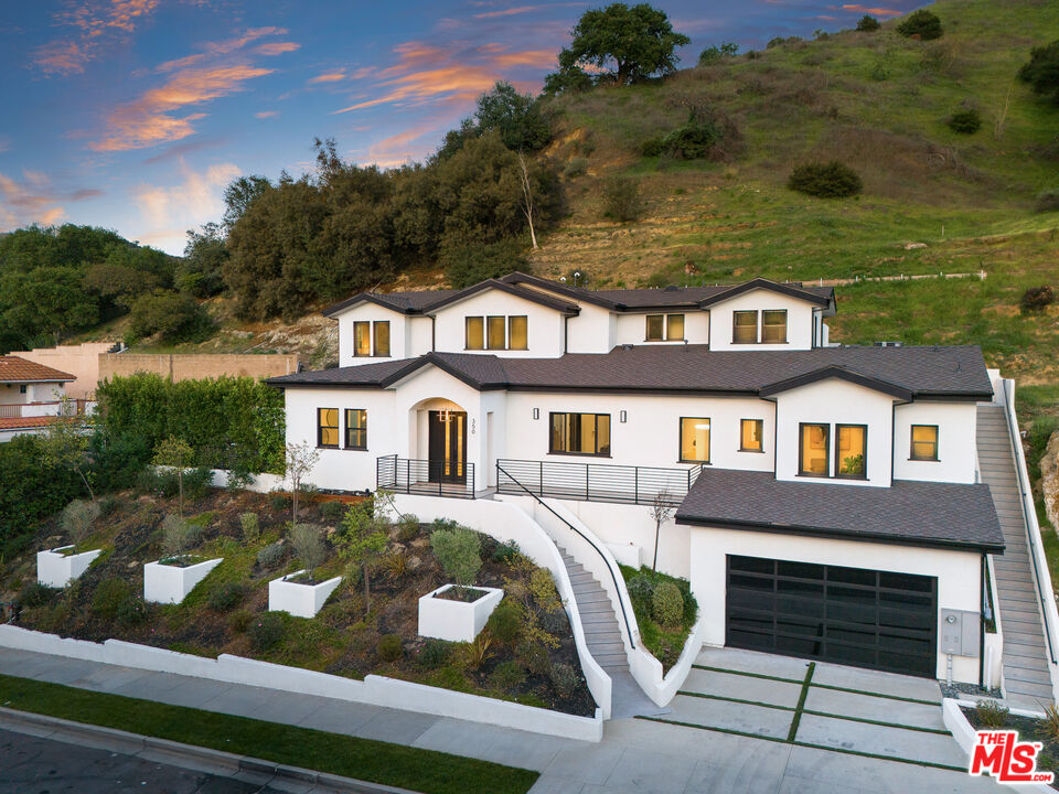 350 Mount Carmel Dr