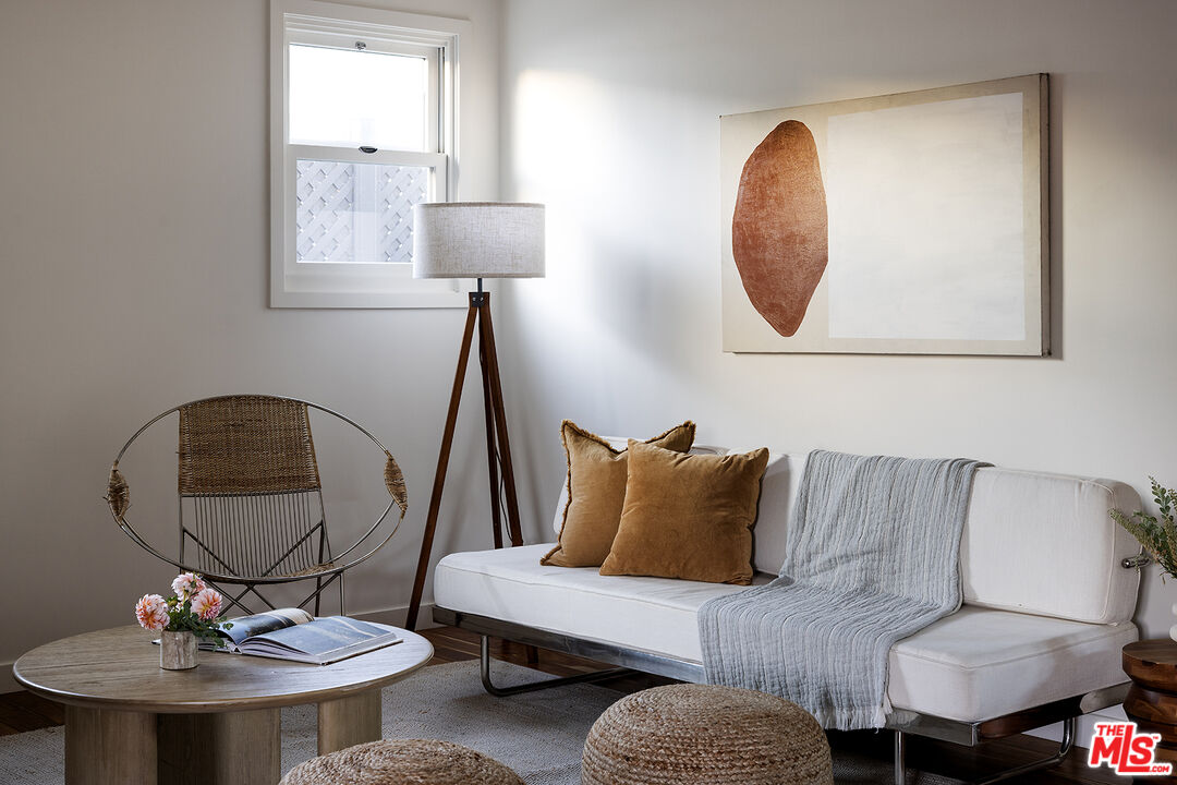 2432 Cloy Ave, Venice 