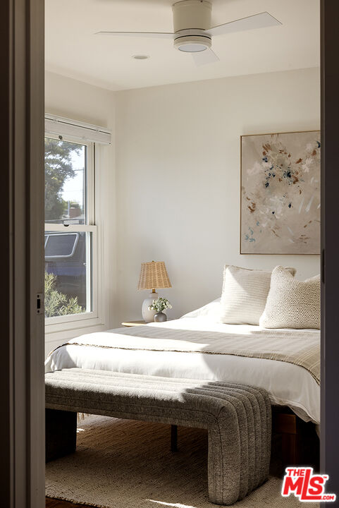 2432 Cloy Ave, Venice 