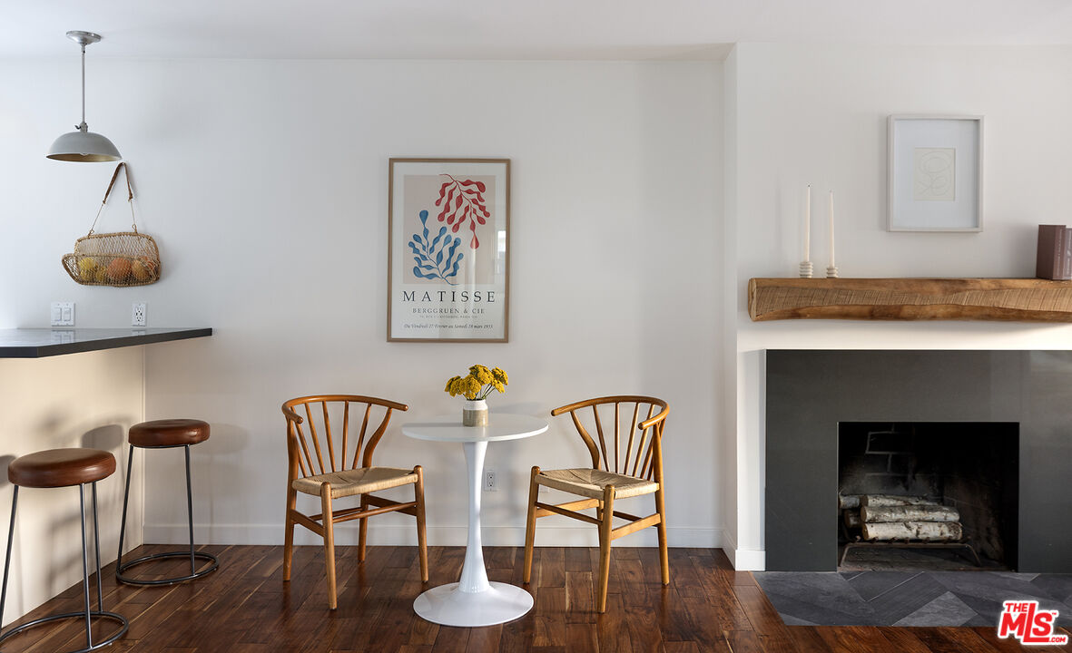 2432 Cloy Ave, Venice 