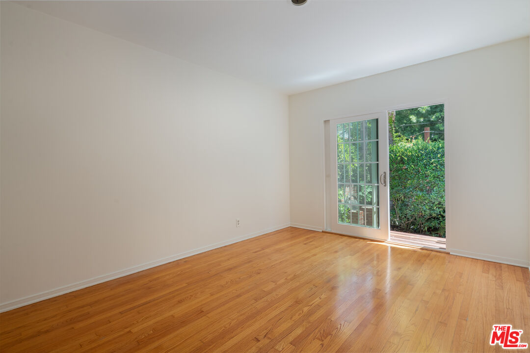 818 N Sweetzer Ave Unit: 818 1/2