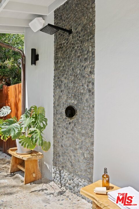 2716 Laurel Pass, Hollywood Hills