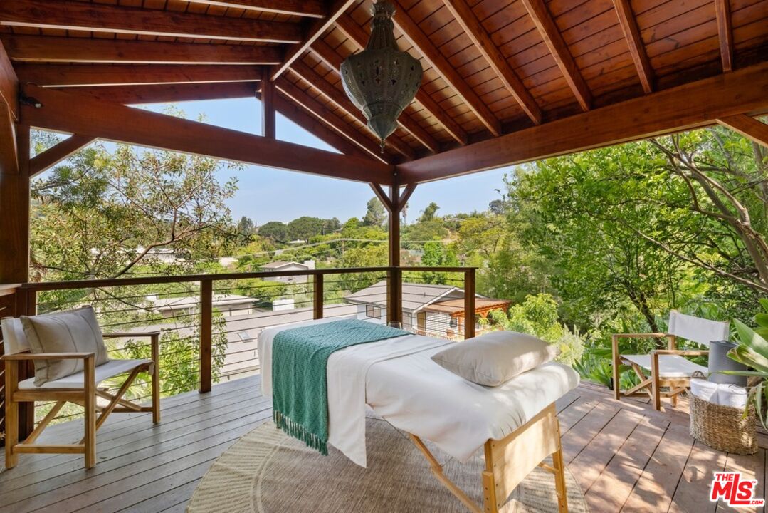 2716 Laurel Pass, Hollywood Hills