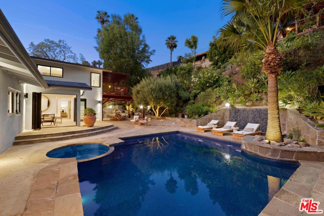 2716 Laurel Pass, Hollywood Hills