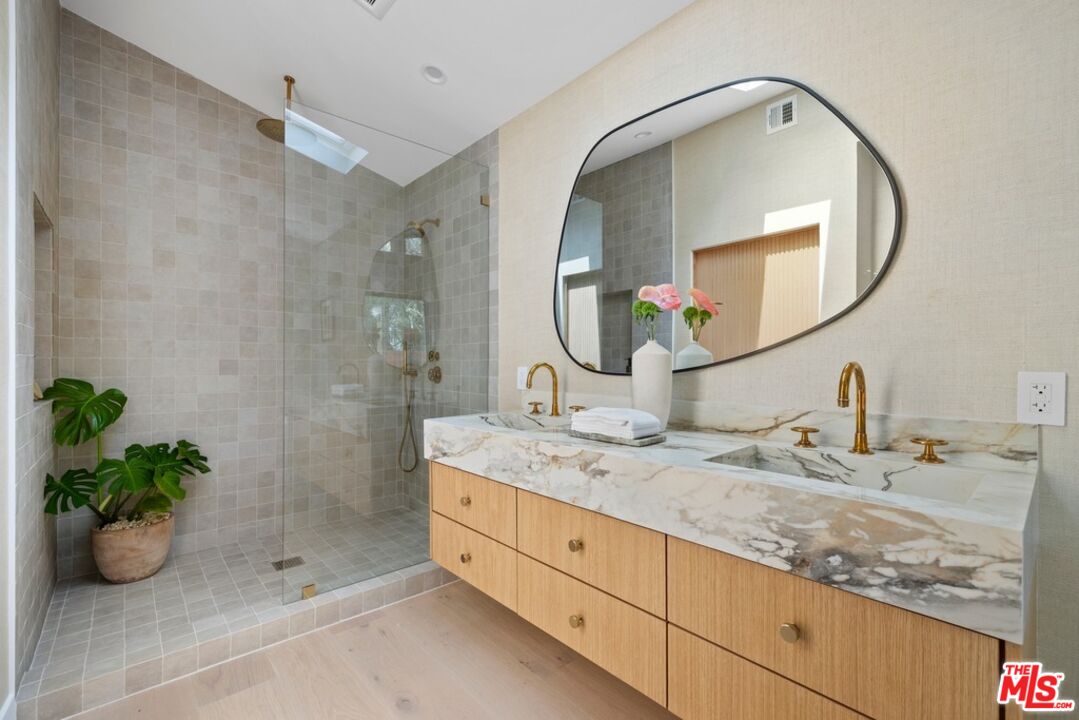 2716 Laurel Pass, Hollywood Hills