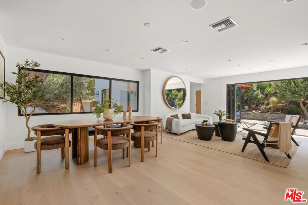 2716 Laurel Pass, Hollywood Hills