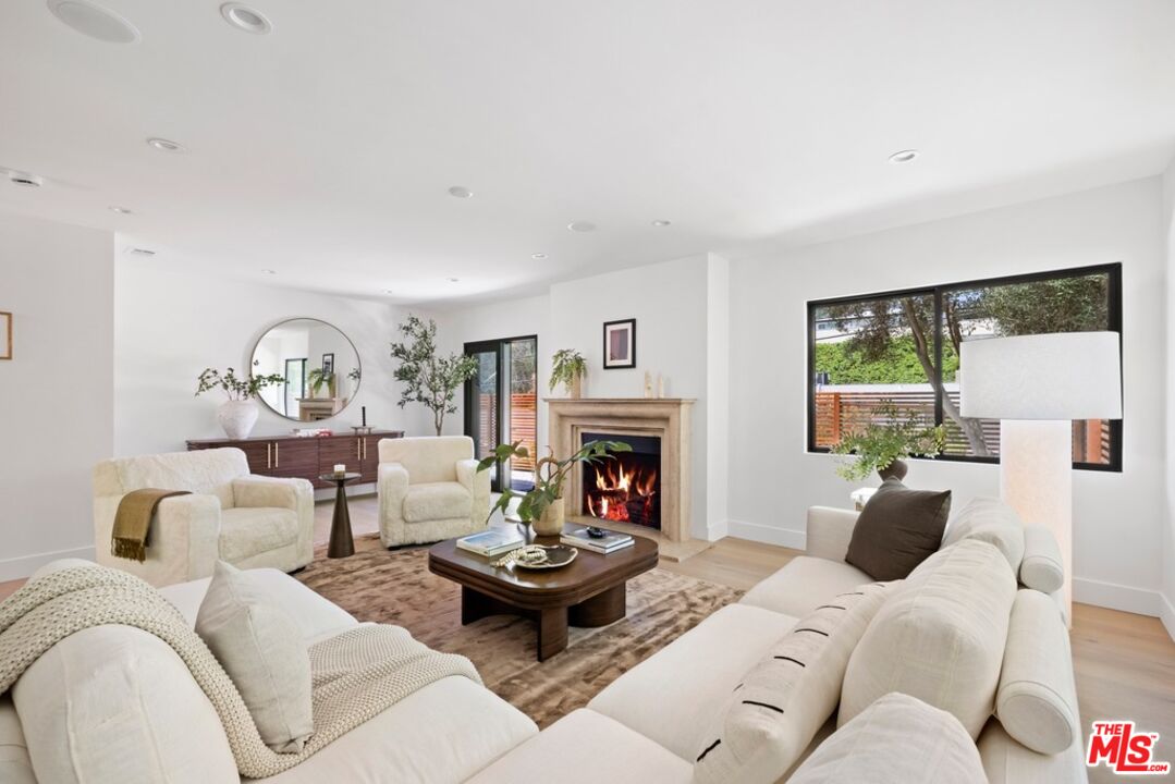 2716 Laurel Pass, Hollywood Hills