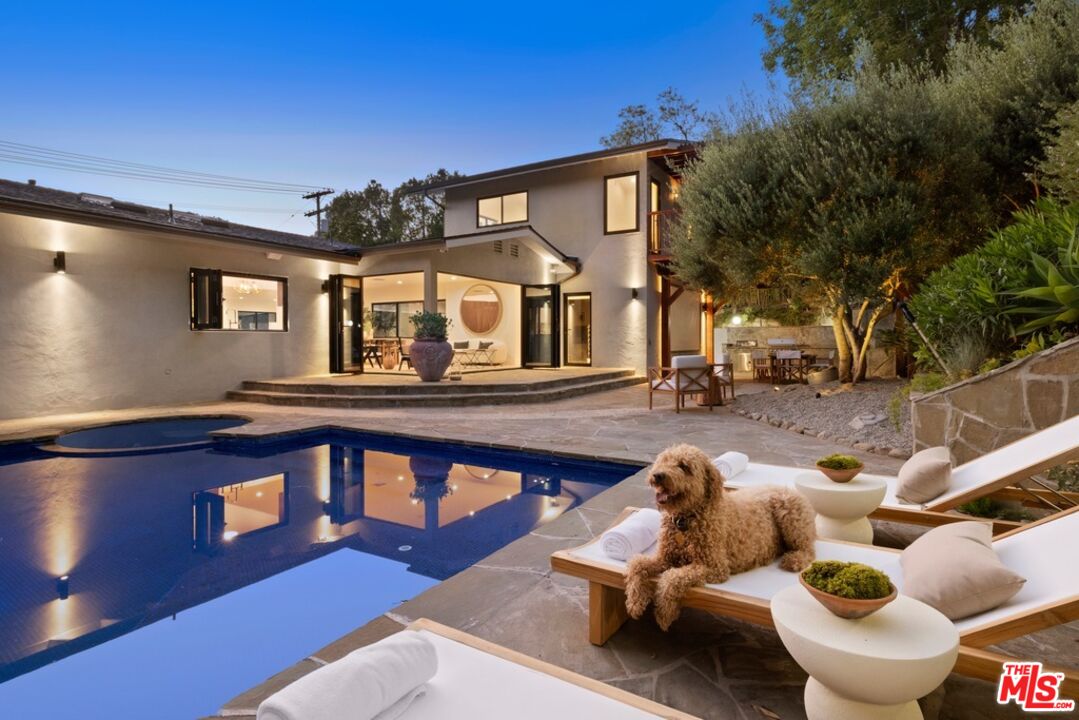 2716 Laurel Pass, Hollywood Hills