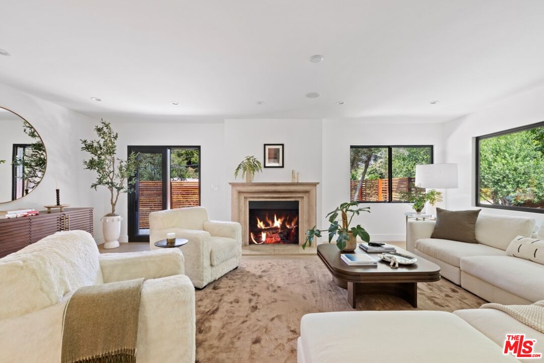 2716 Laurel Pass, Hollywood Hills