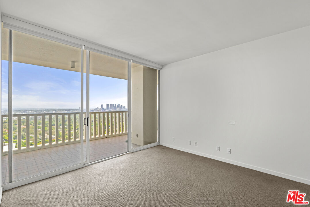 9255 Doheny Rd Unit: 1606, West Hollywood