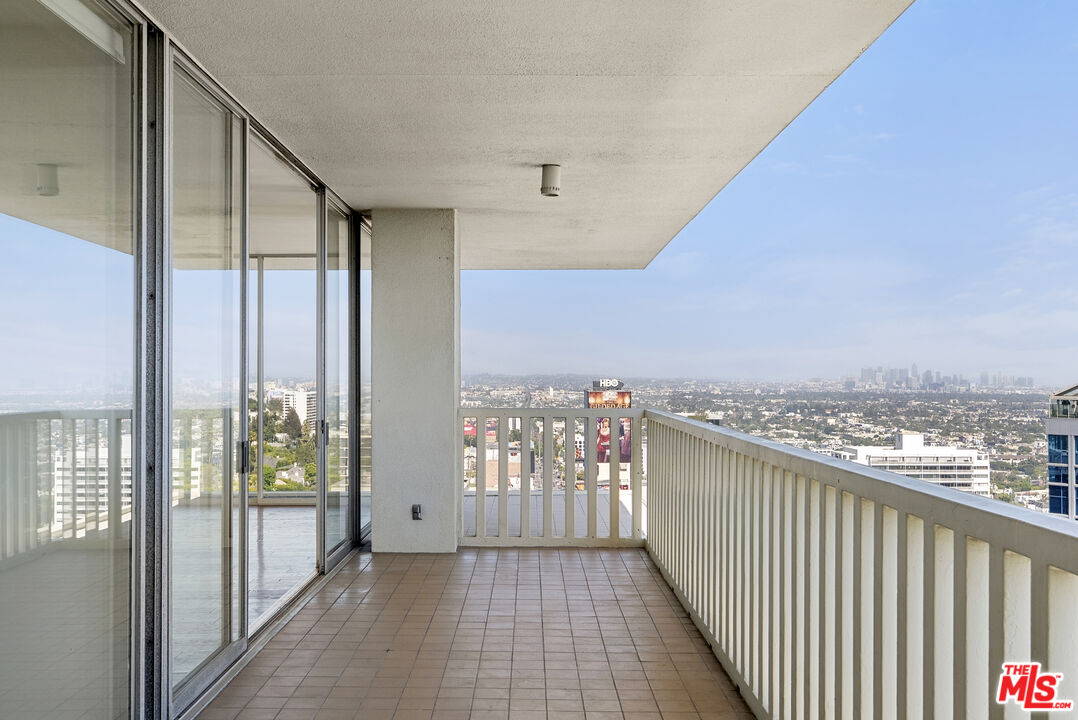 9255 Doheny Rd Unit: 1606, West Hollywood