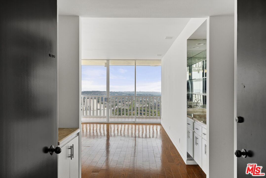 9255 Doheny Rd Unit: 1606, West Hollywood