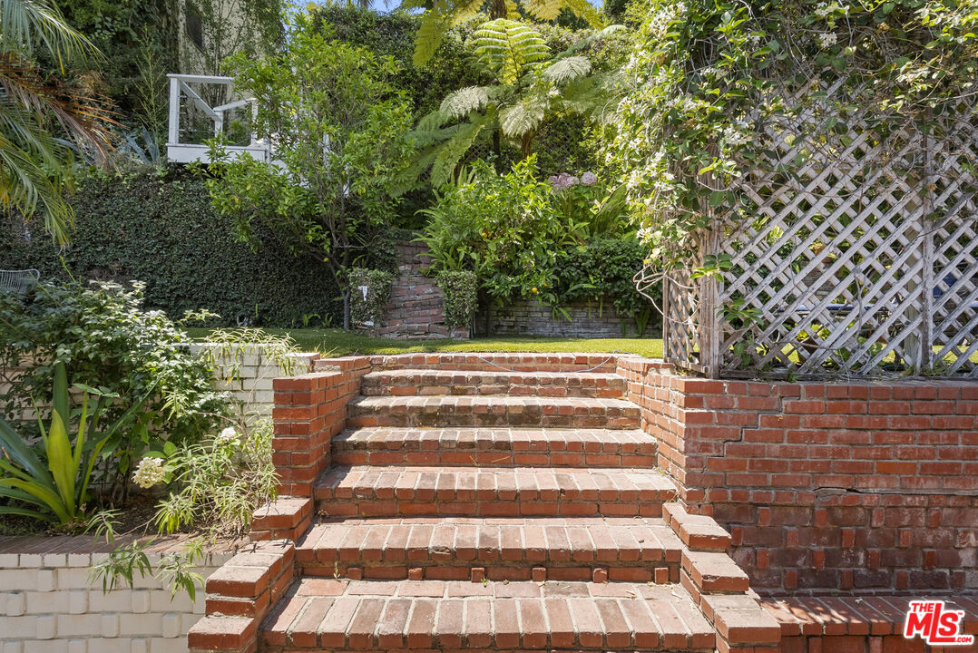 1531 Marmont Ave, hollywood hills