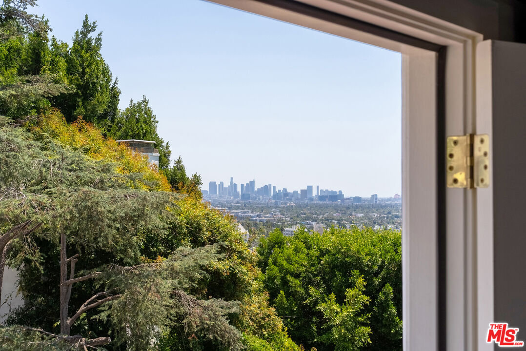 1531 Marmont Ave, hollywood hills