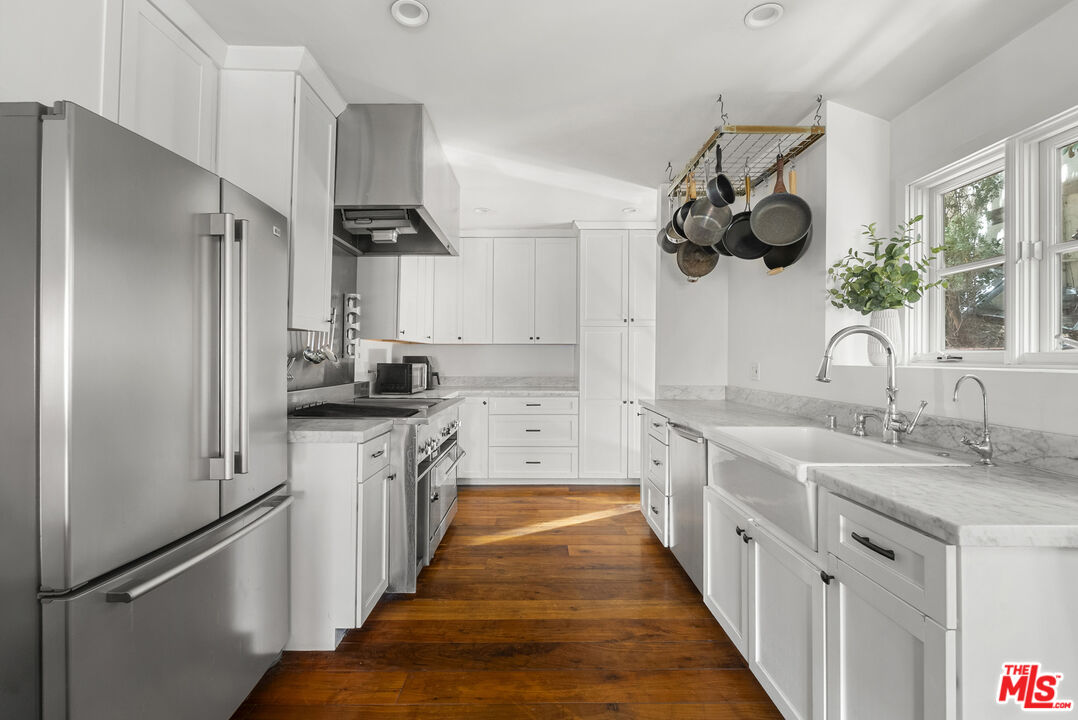 1531 Marmont Ave, hollywood hills