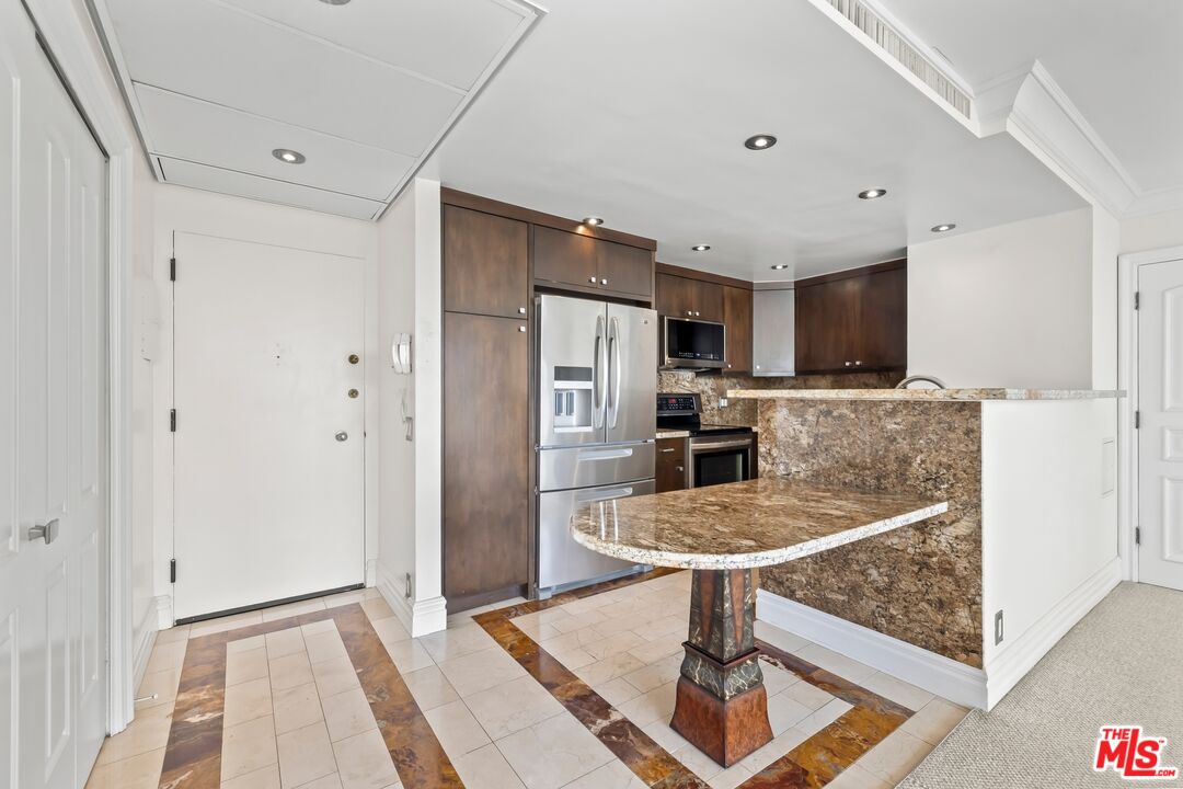 2170 Century Park E Unit: 1007, Westwood