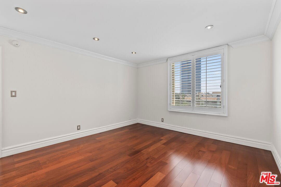 2170 Century Park E Unit: 1007, Westwood