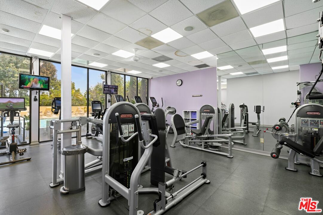 2170 Century Park E Unit: 1007, Westwood