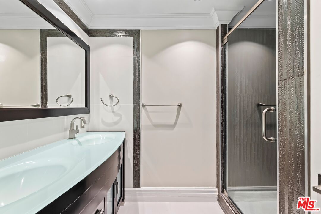 2170 Century Park E Unit: 1007, Westwood