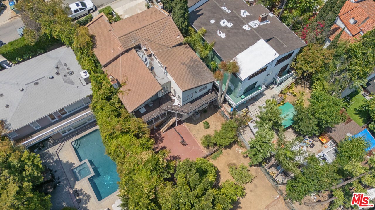 3334 Oak Glen Dr, Hollywood Hills