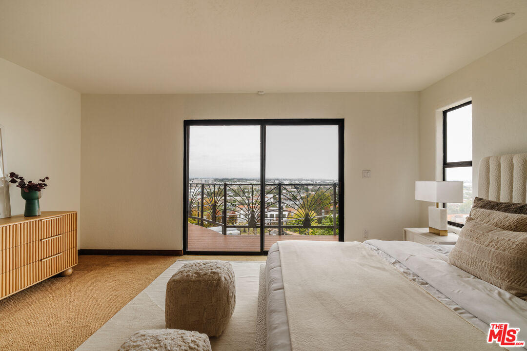 3837 Paseo De Las Tortugas, Hollywood Riviera