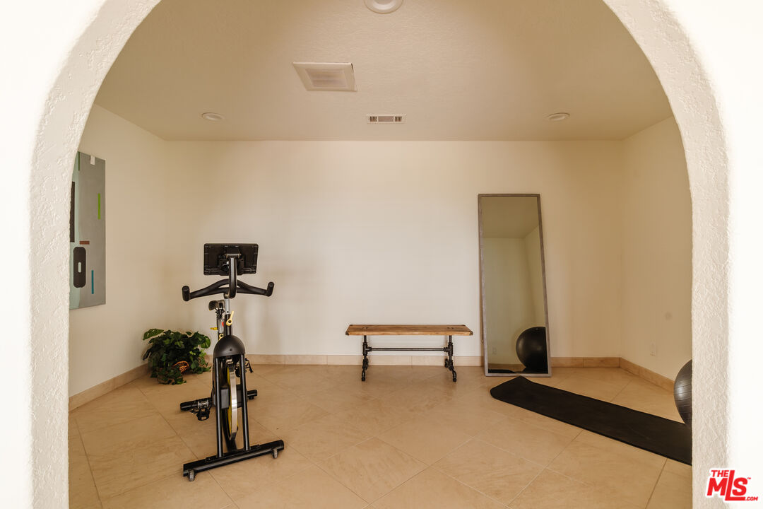 3837 Paseo De Las Tortugas, Hollywood Riviera