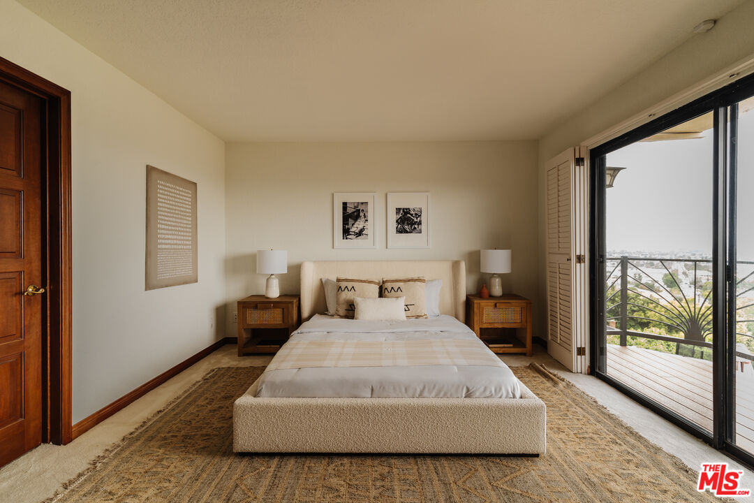 3837 Paseo De Las Tortugas, Hollywood Riviera