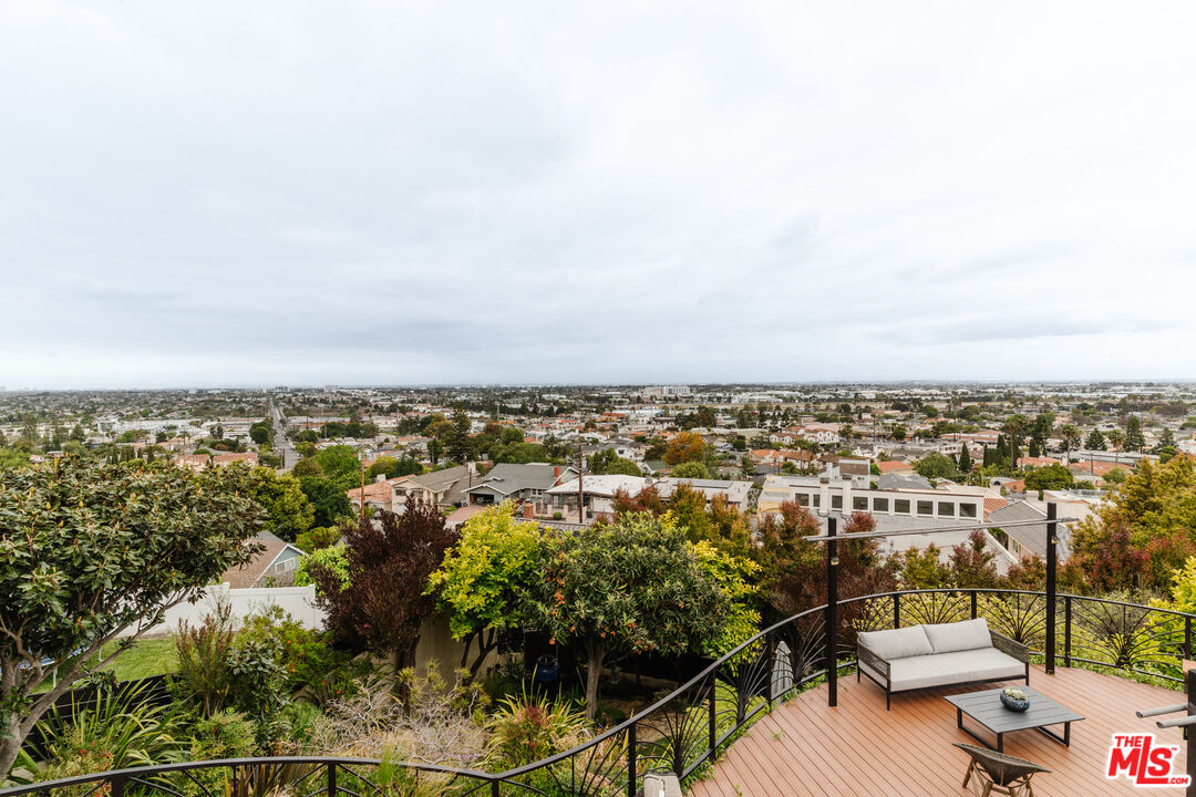 3837 Paseo De Las Tortugas, Hollywood Riviera