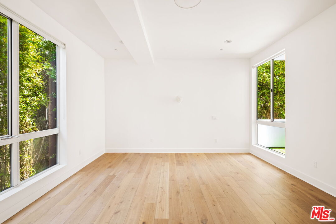 616 N Croft Ave Unit: 6, West Hollywood 